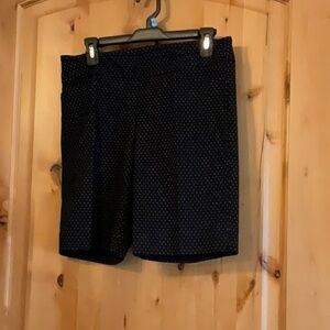Hilary Radley Black and White Patterned Shorts